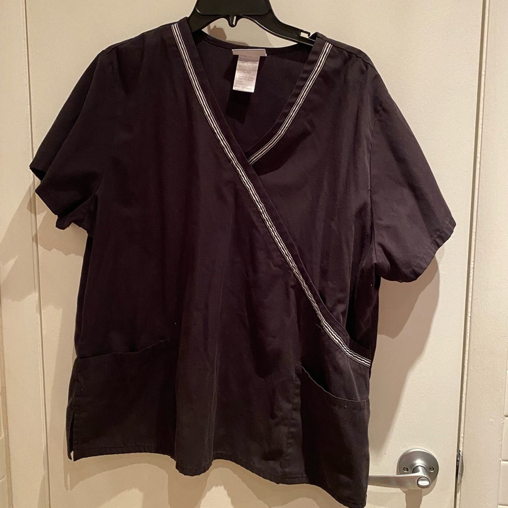 SB Scrubs Black Scrub Top with White Logo Tag